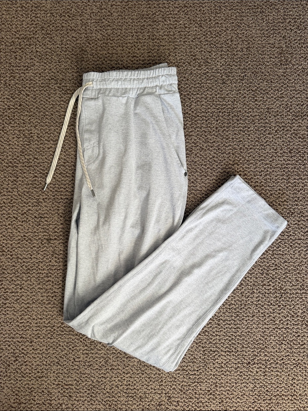 NWOT vuori sweat pants - Picture 1 of 6